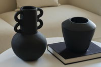 Beatrix Vase Black