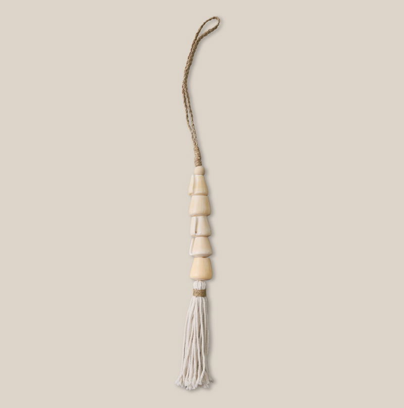 tassel natural with shell