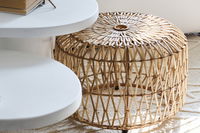 Quito rattan table