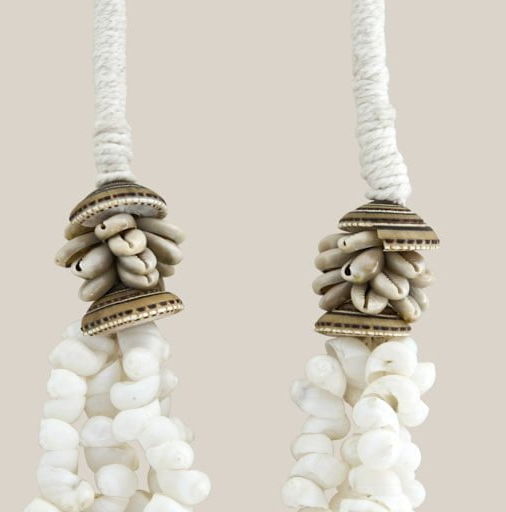 Necklace with White Small Shell